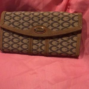 Guess wallet